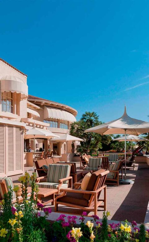 19th hole patio restaurant at The Phoenician