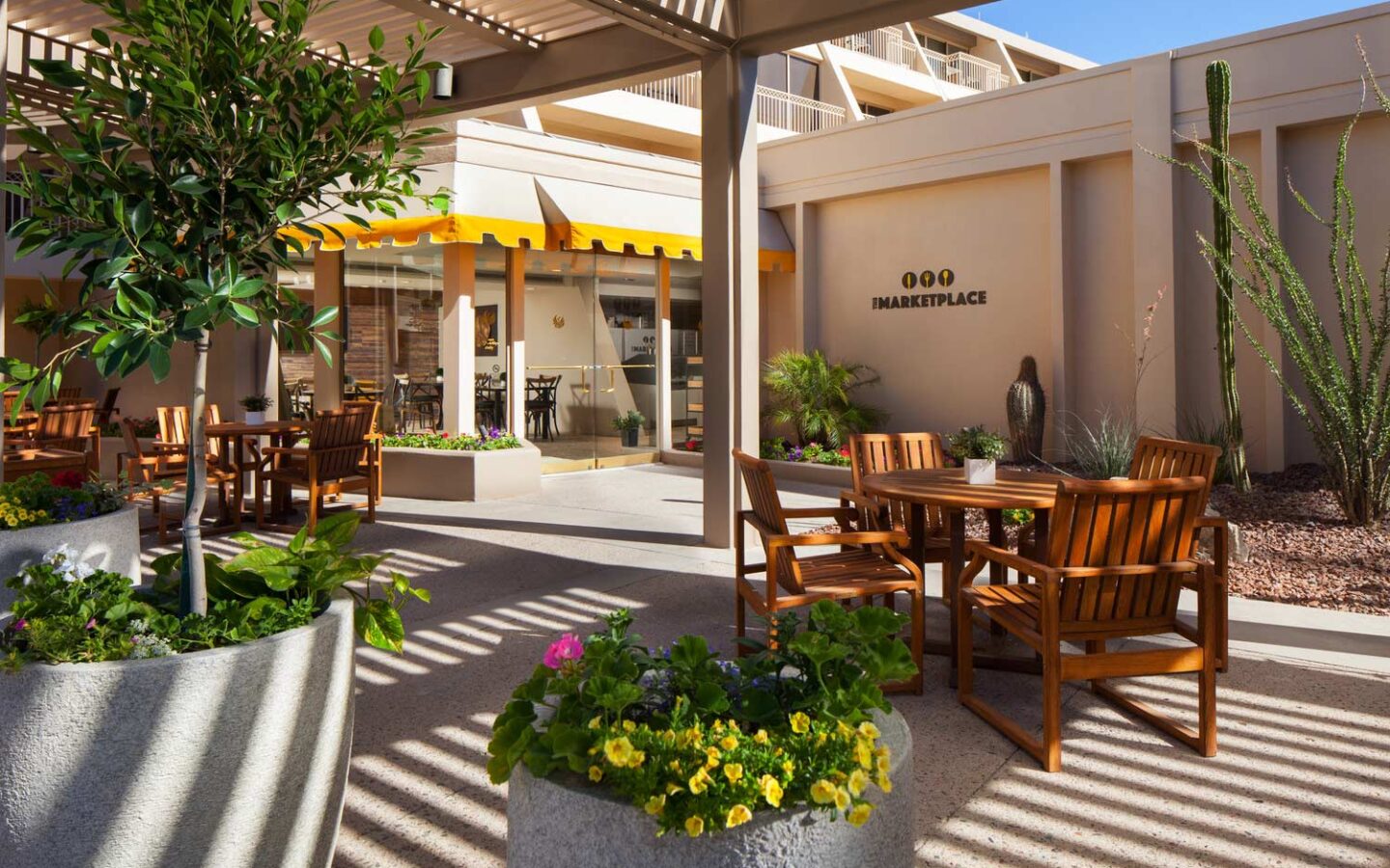 the outdoor seating area at The Marketplace