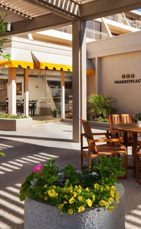 the outdoor seating area at The Marketplace