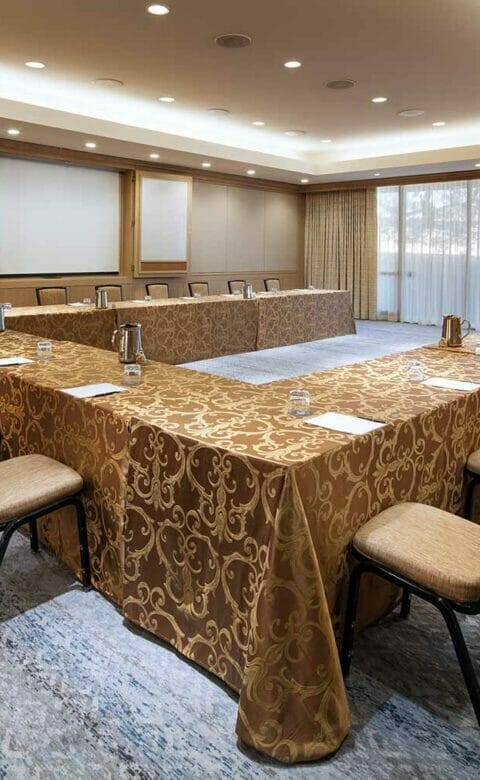u-shaped meeting room in the Painted Desert venue